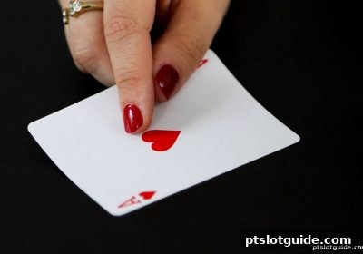 真人桌游心理学：PT电子游戏视角下的免实名充值现象深度解析