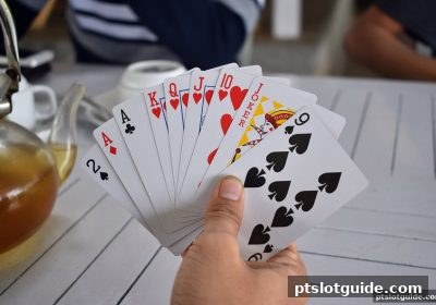 深度剖析四川麻将博弈思路：pt电子游戏视角下的攻防转换与实战诀窍